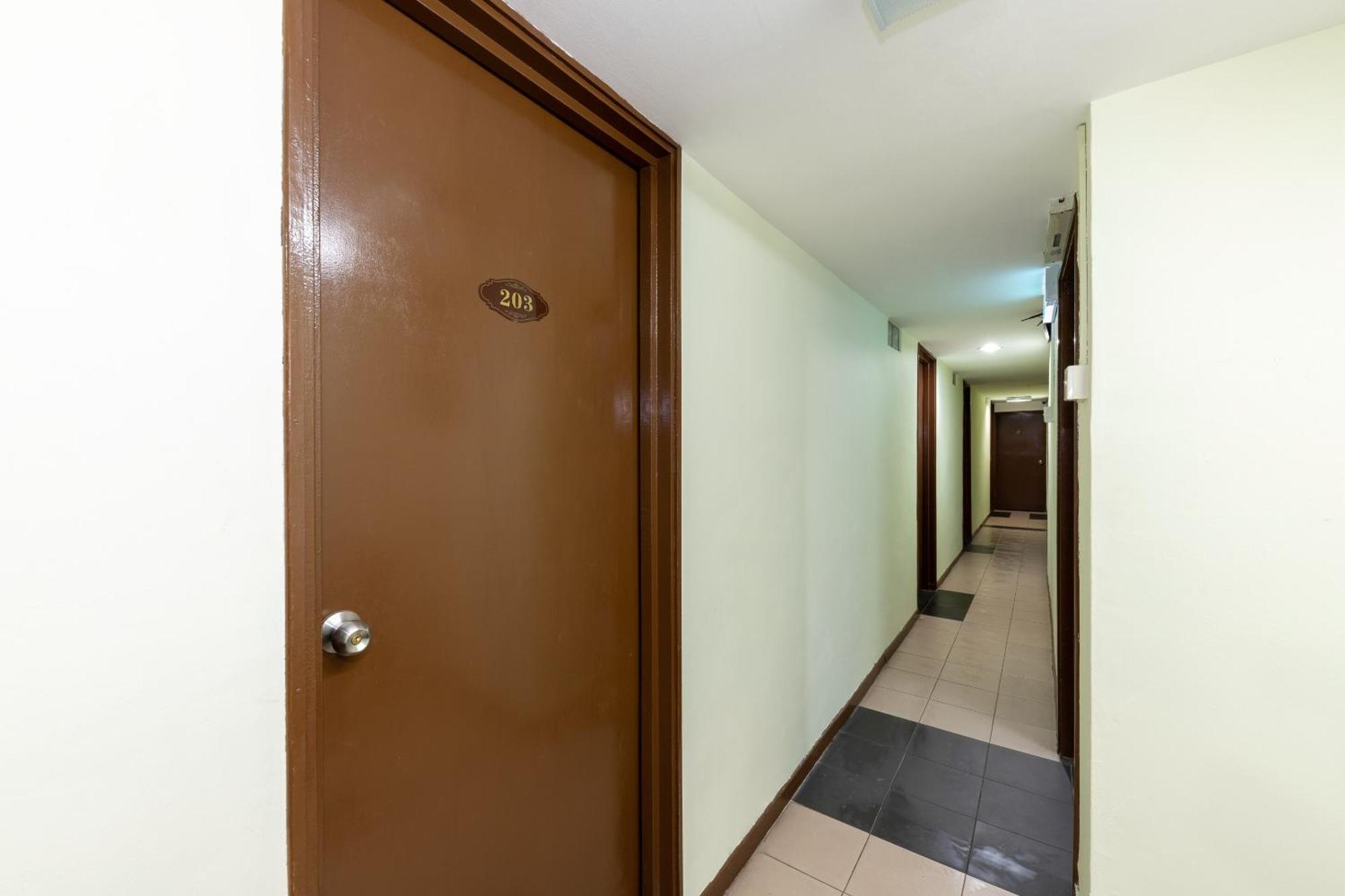 Super Oyo 432 My 7Days Inn Johor Bahru Bagian luar foto
