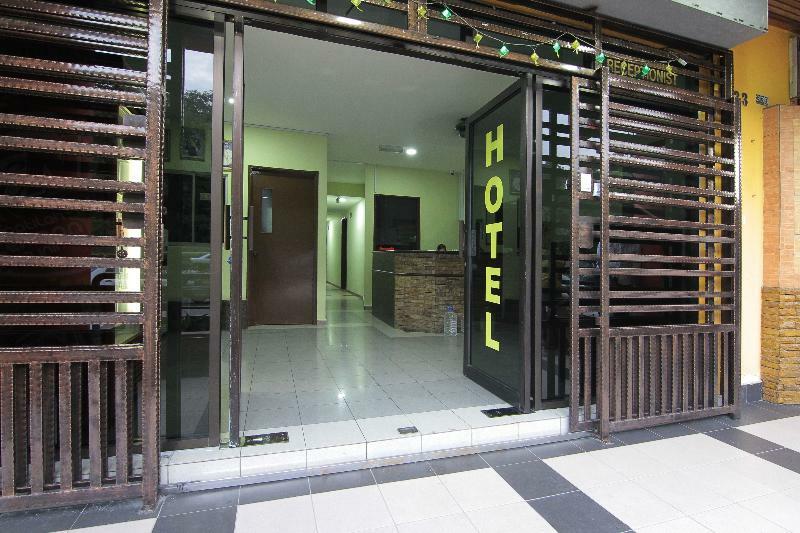 Super Oyo 432 My 7Days Inn Johor Bahru Bagian luar foto